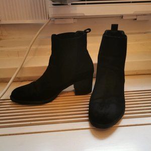 Ankle boots
